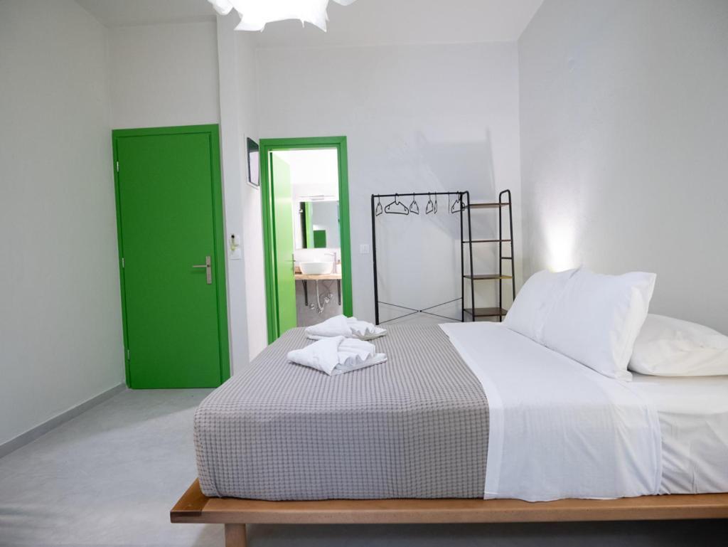 Mondrian Guest House スキアトスタウン エクステリア 写真